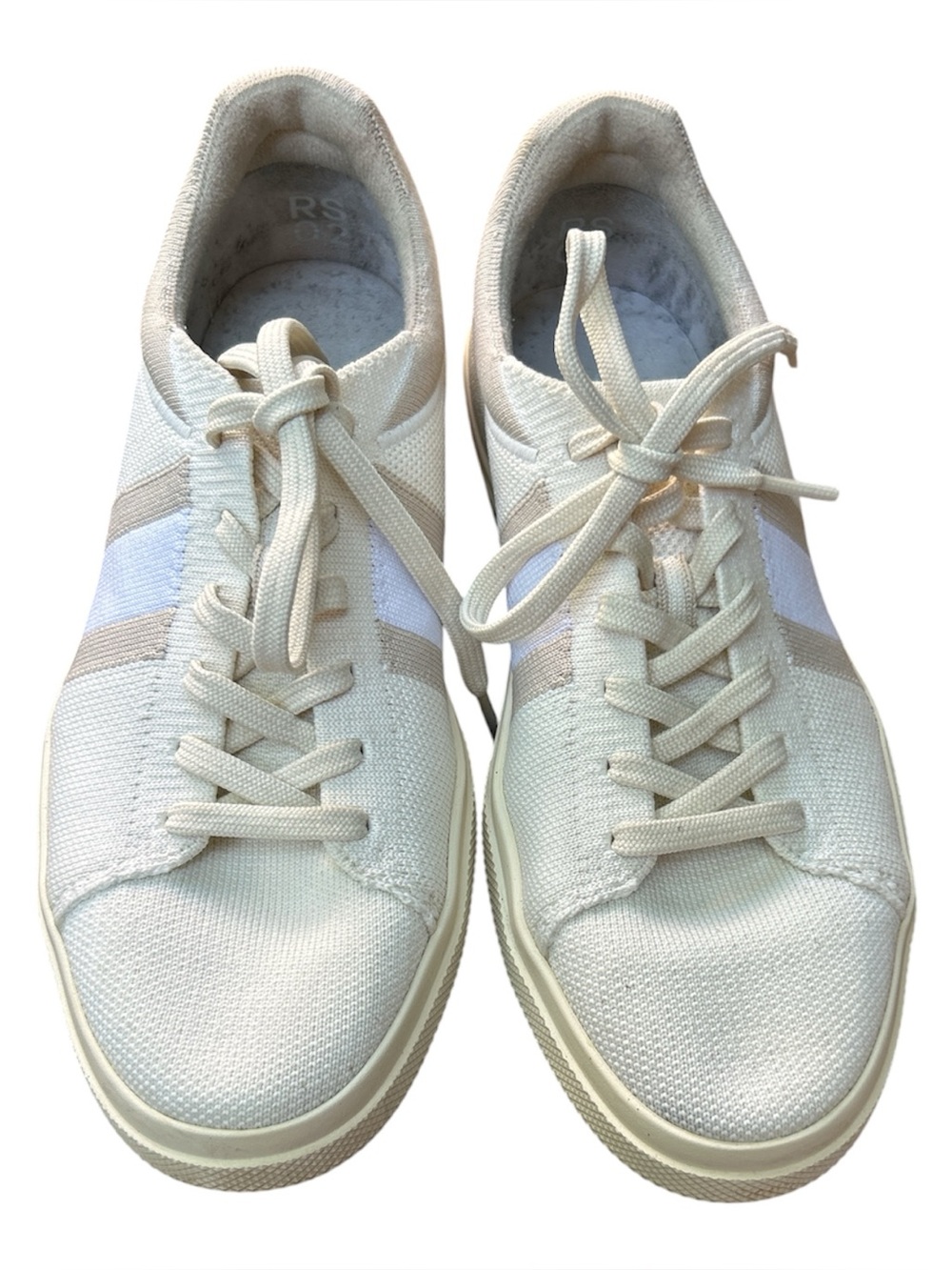 Rothy’s Unisex RS2O washable sneaker white and cream. Men’s 8, women’s 9.5.